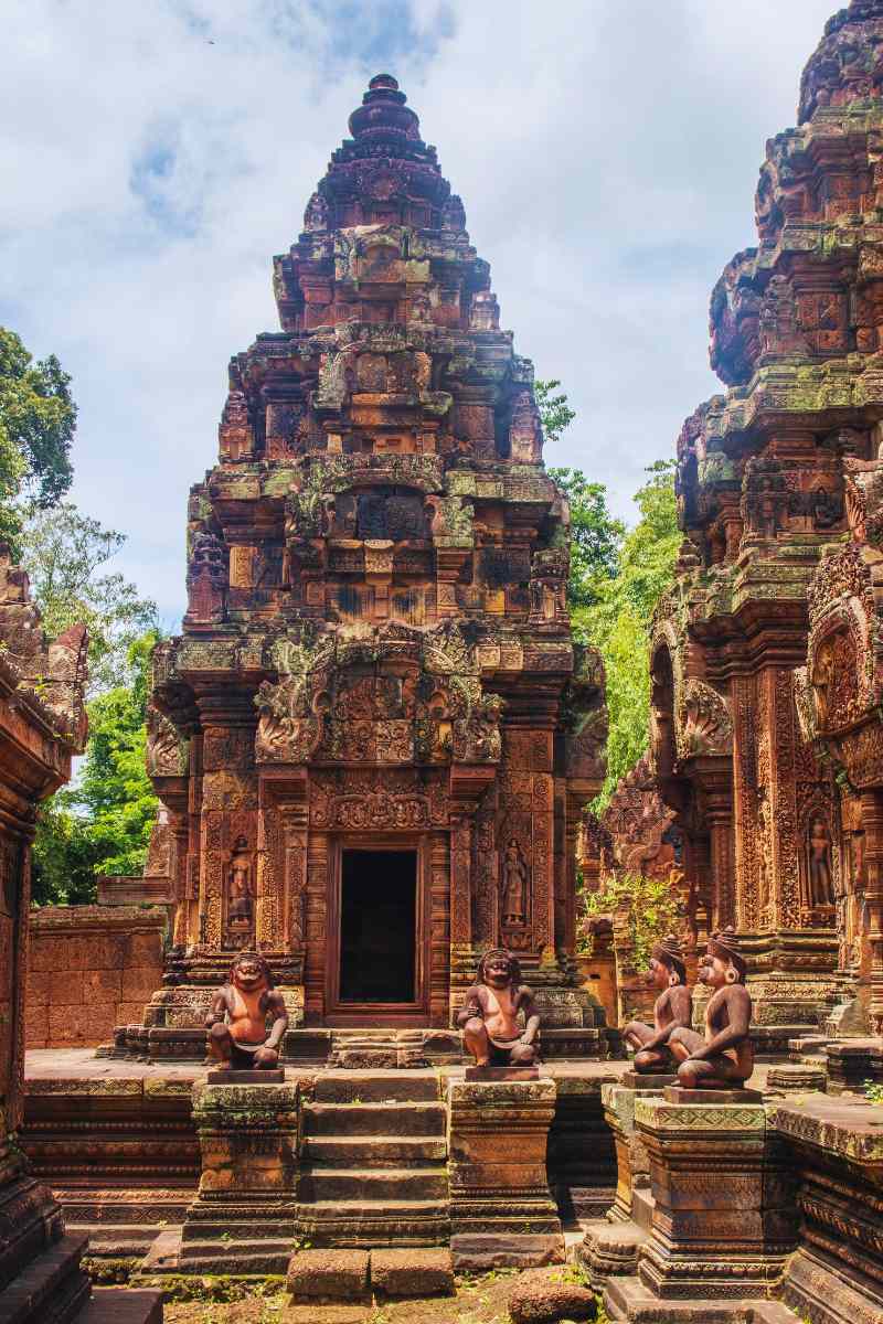 PRE RUP SUNRISE WITH BANTEAY SREI